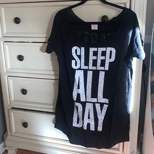 Victoria’s Secret PINK tee